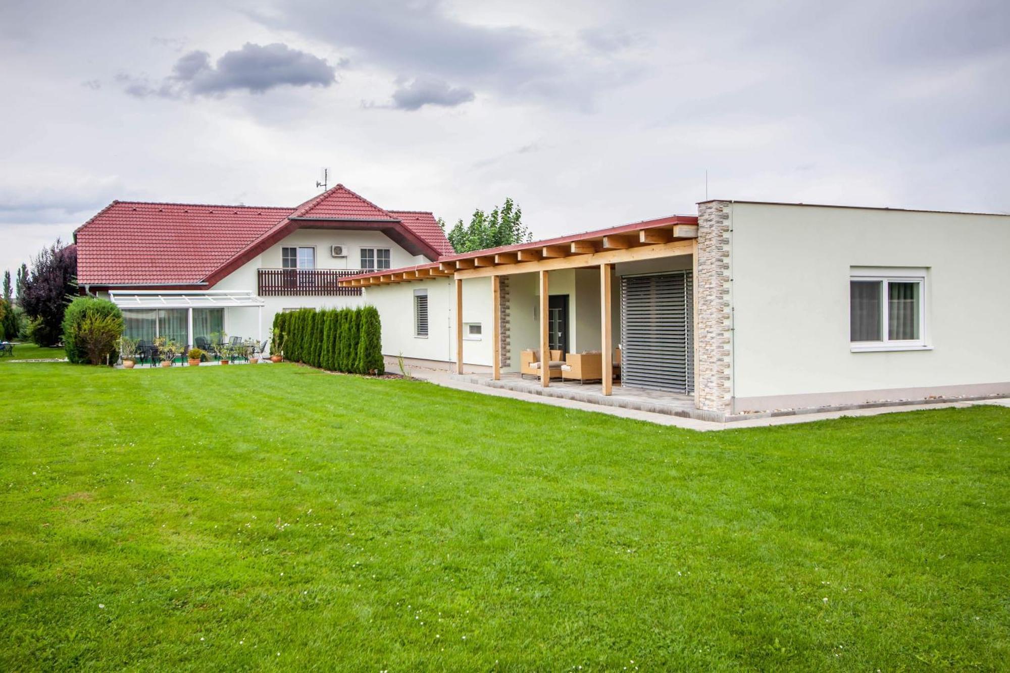 Hotel Penzion Solid Spa à Mladá Boleslav Extérieur photo